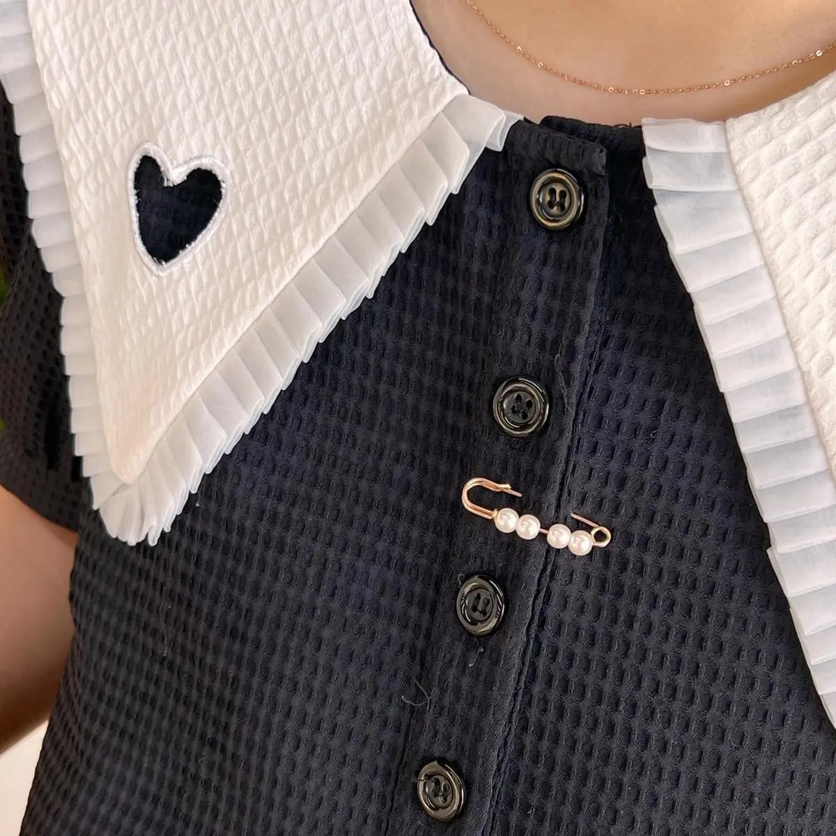 16-Piece Pearl Brooch Pin Set - Decorative Mixed-Style Fasteners for Cardigans & Dresses