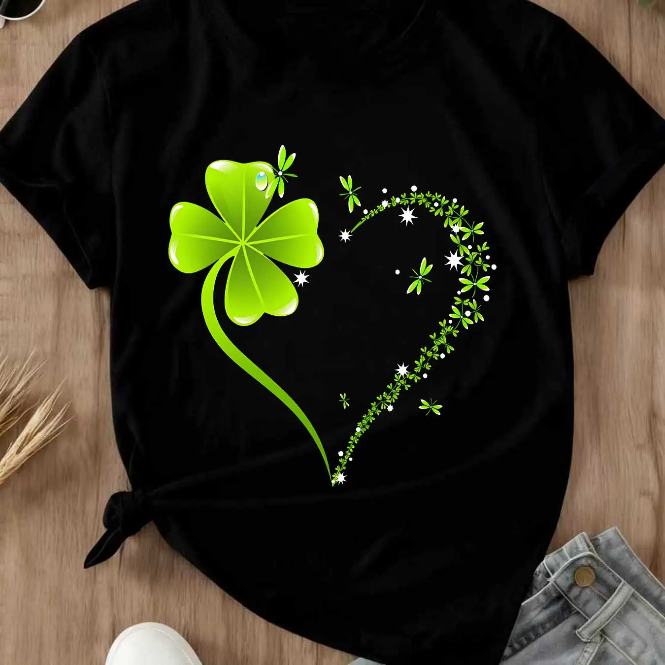 Crew Neck T-Shirt Four Leaf Clover Heart Design St Patrick's Day Celebration